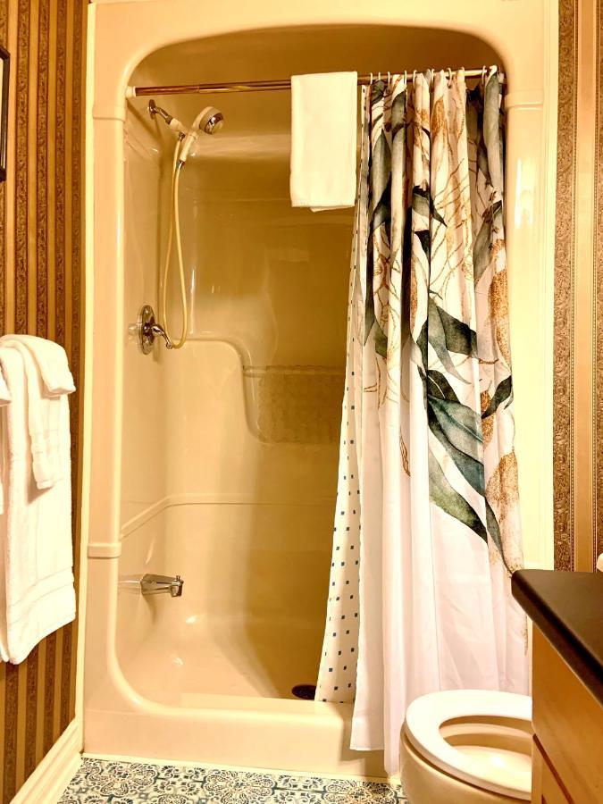 Weatherpine Inn Niagara-on-the-Lake Bagian luar foto