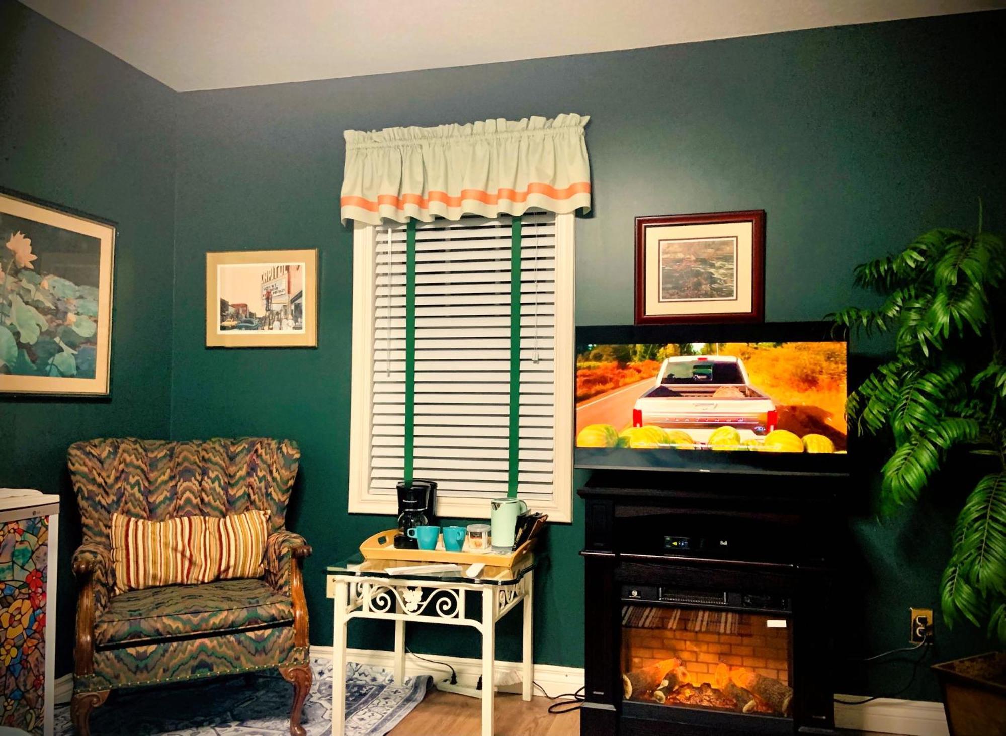 Weatherpine Inn Niagara-on-the-Lake Bagian luar foto